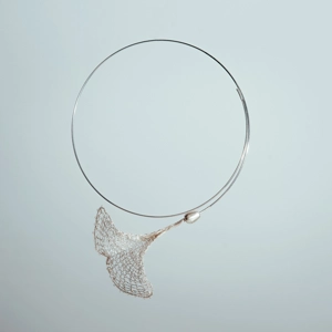 Csipkeginkgo nyakék